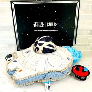 NWT Bark Box Star Wars Ultimutt Millennium Falcon Space Ship Tennis Ball L RARE